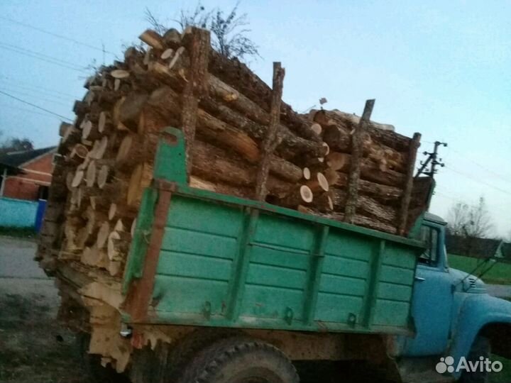 Дрова,песок,перегной,щебень