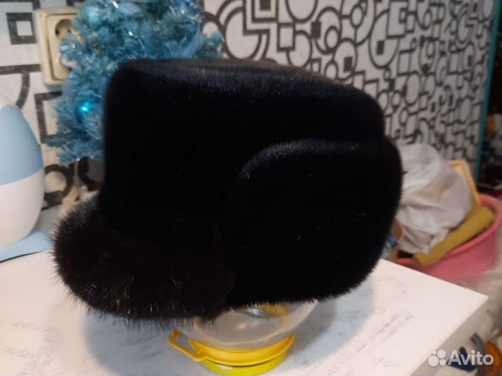 Меховая мужская зимняя шапка обманка