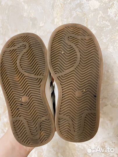 Кроссовки детские