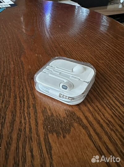 Наушники earpods
