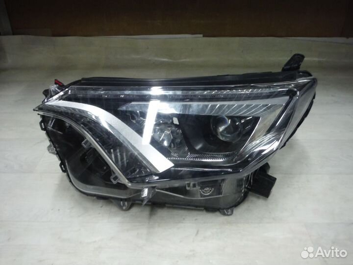 Фара левая (№39) Toyota Rav 4 45 2017