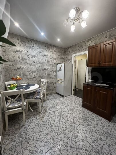 1-к. квартира, 48 м², 1/6 эт.