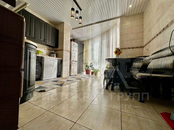 2-к. квартира, 65 м², 3/8 эт.