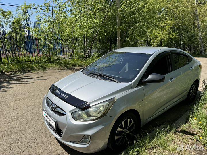 Hyundai Solaris 1.4 AT, 2013, 178 000 км