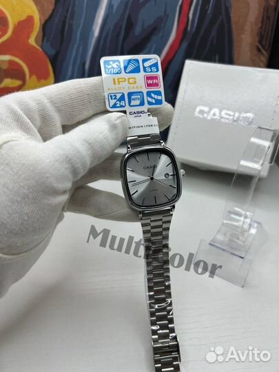 Часы Casio серебристые (квадратные) Новые