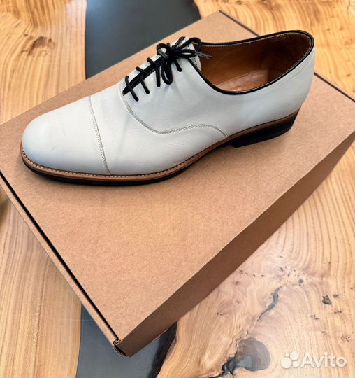 Классические мужские туфли оксфорды