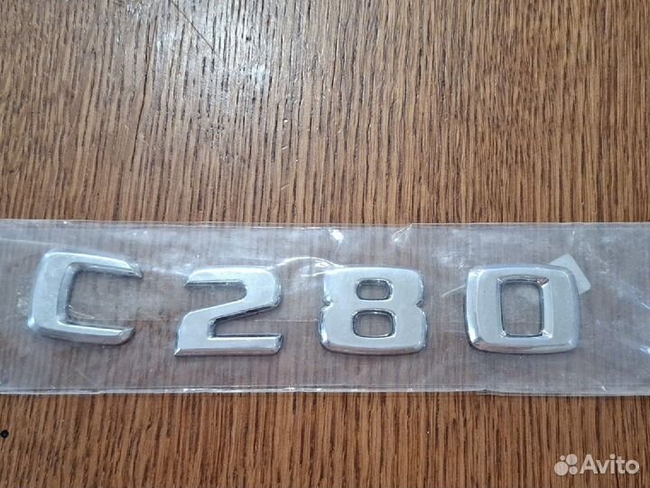 Шильдики на mercedes