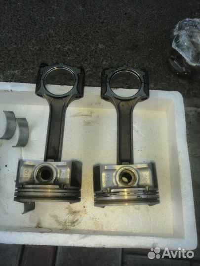 Продаю поршня nissan qashqai 2л