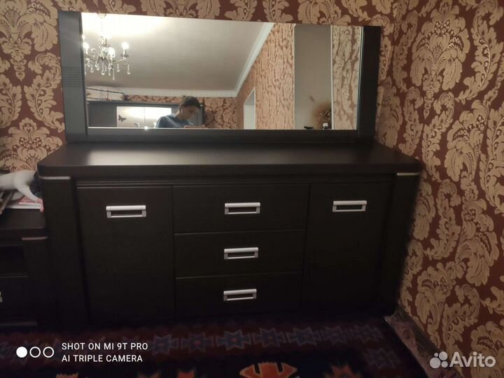 Спальный гарнитур