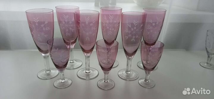 Фужеры розовое стекло