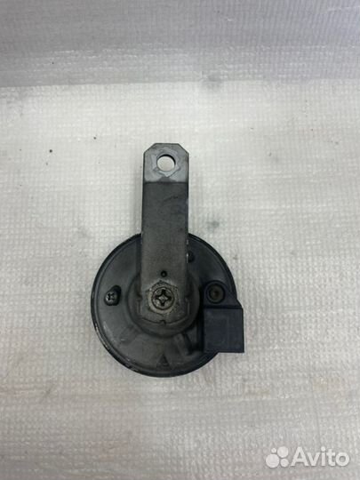 Сигнал звуковой передний левый Toyota Camry