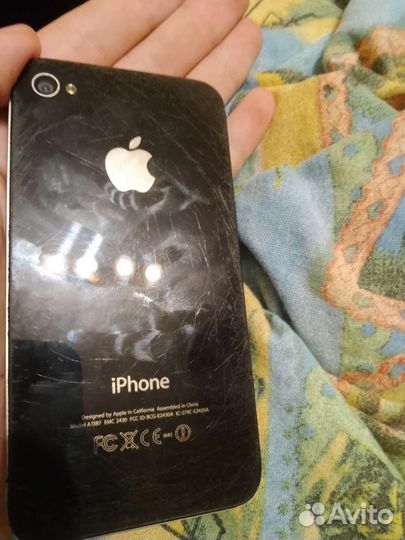 Телефон iPhone 4s
