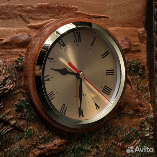 Настенные часы Витязь на распутье (резные)