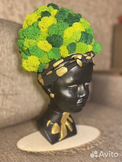 Кашпо «Негритянка» со стабилизированным мхом