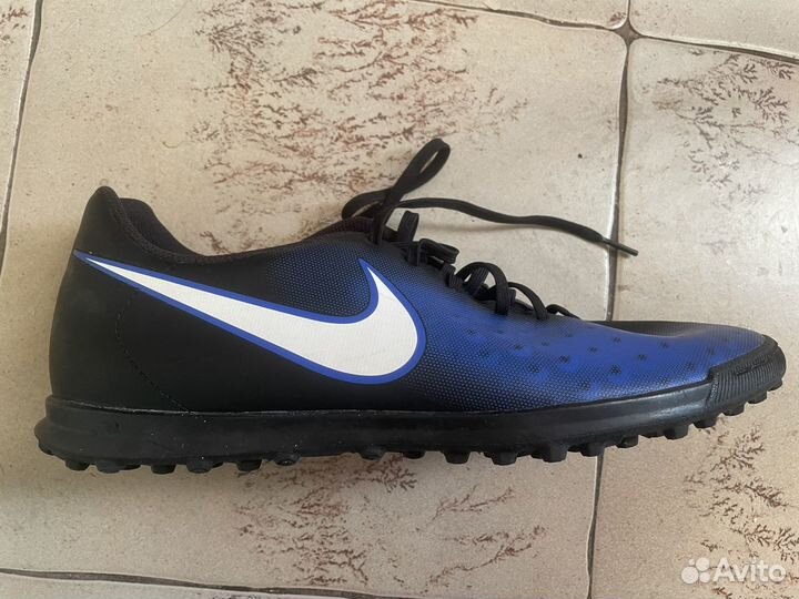 Бутсы футбольные 