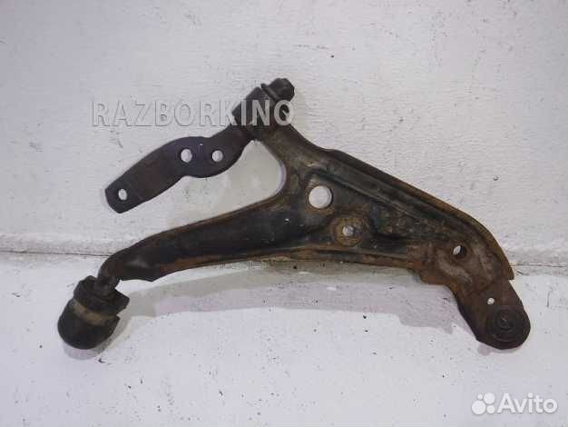 Рычаг передний правый