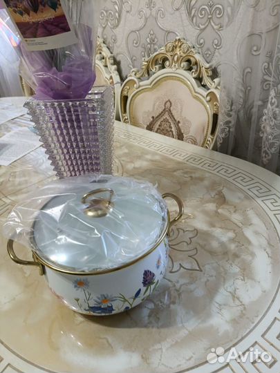 Кастрюля эмалированная новая