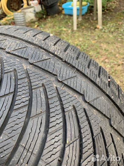 Michelin Pilot Alpin 245/40 R18 97W