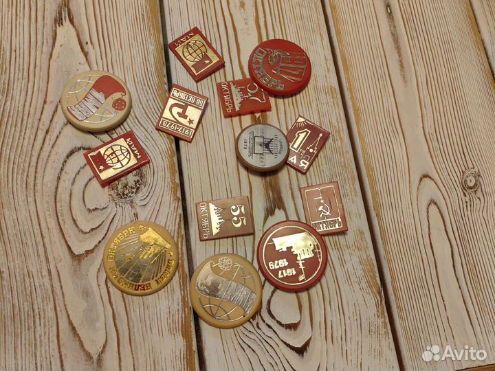 Пластиковый значки СССР