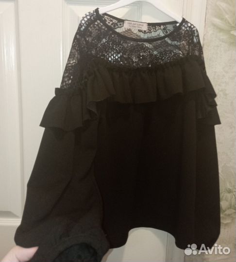 Блузка на девочку с кружевами