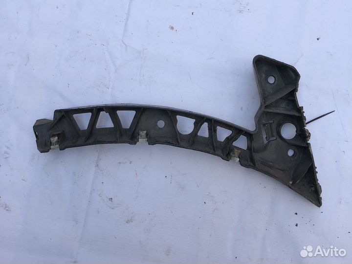 Кронштейн переднего бампера левый jaguar XF