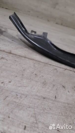 Усилитель переднего бампера передний Volkswagen