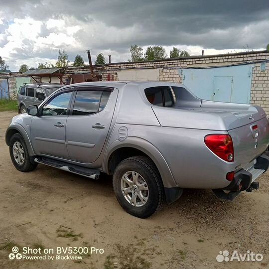 Mitsubishi L200 2.5 AT, 2011, 209 000 км