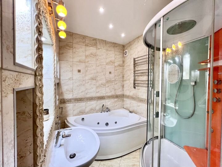 2-к. квартира, 61 м², 4/6 эт.