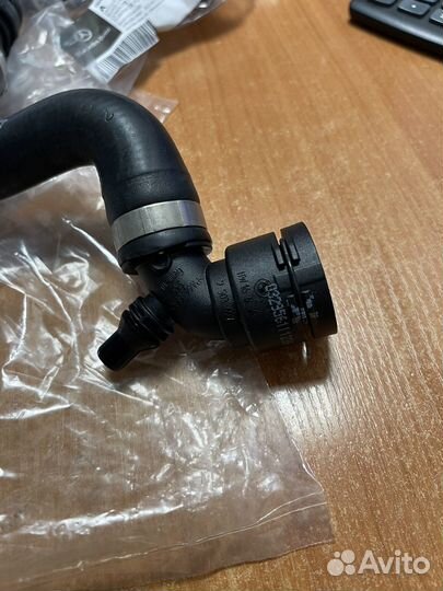 Патрубок системы охлаждения BMW