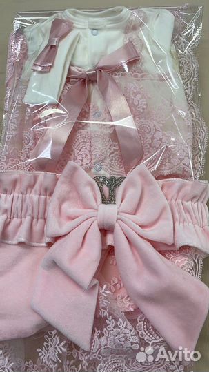 Комплект на выписку для девочки весна-лето