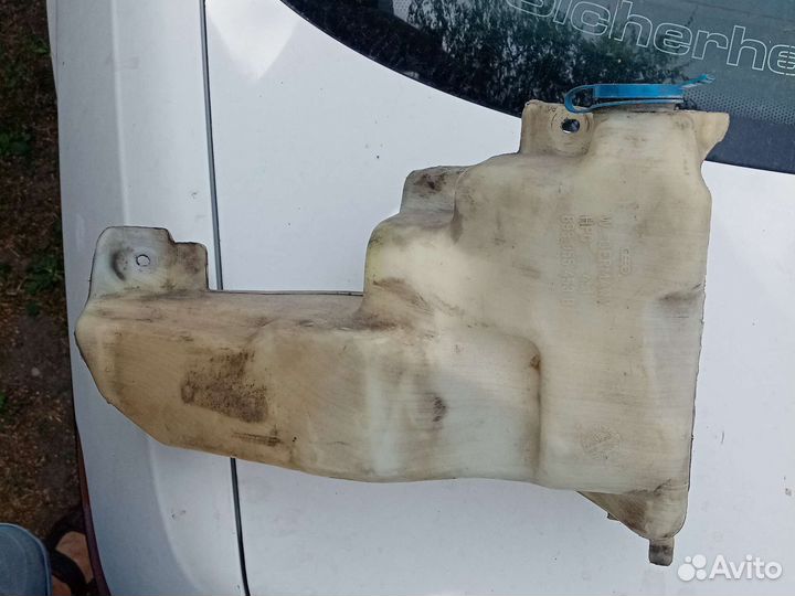 Бачок омывателя audi