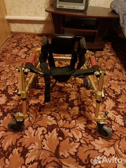 Ходунки детские для детей с дцп