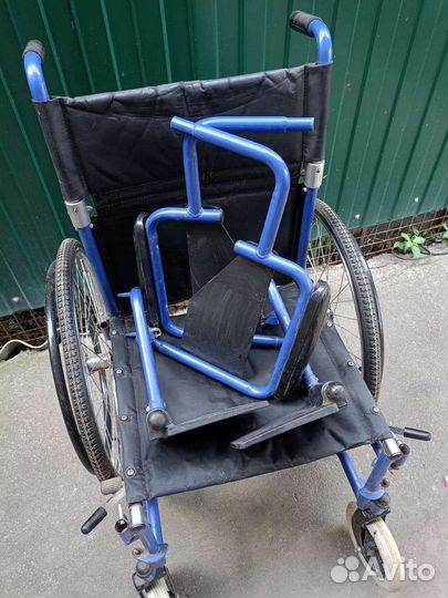 Инвалидная коляска