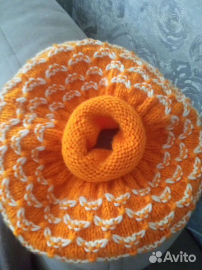 Шапка для девочки с хвостиком : )