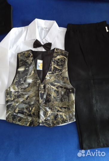 Новые костюмы тройка для мальчика