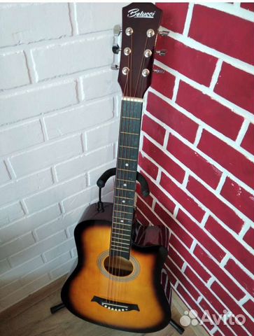 Гитара новая