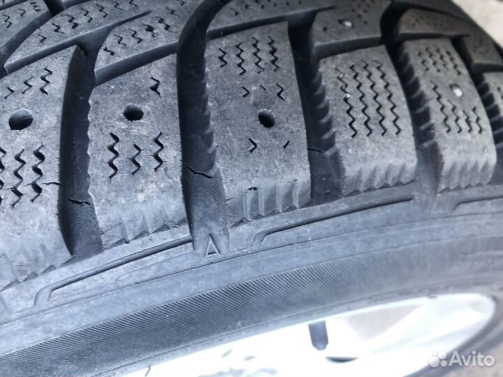 Hankook Winter I'Pike 225/50 R17