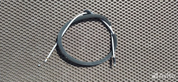 Трос замка капота VAG 2GJ823535B