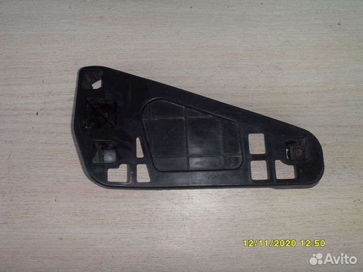 Направляющая заднего бампера левая 866231H100 Kia