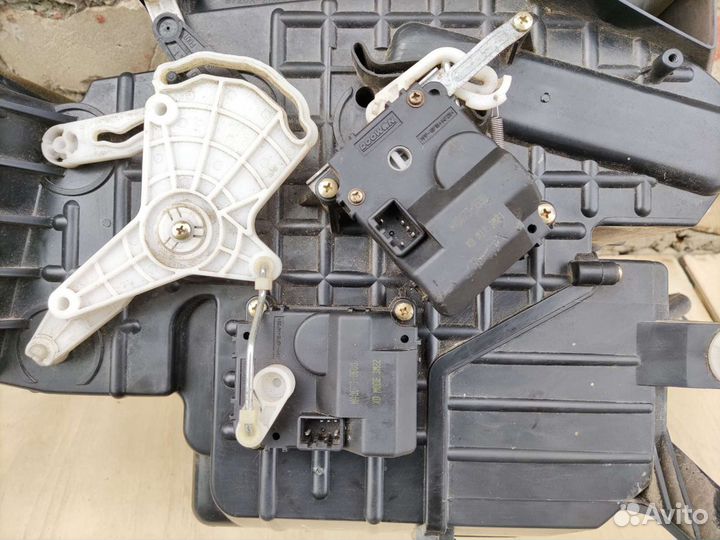 Привод заслонки отопителя Elantra XD Элантра 3