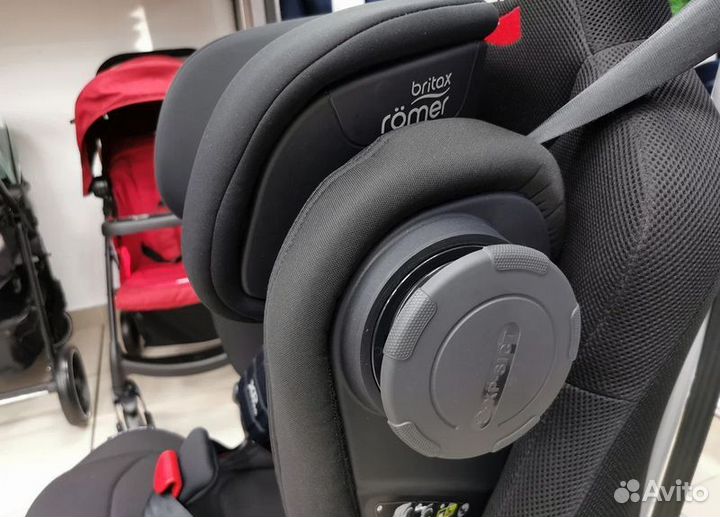 Автокресло Britax Romer Kidfix III S 15-36 кг
