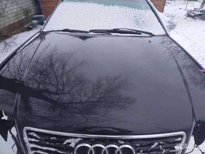 Решетка Капота Ауди а6 с5