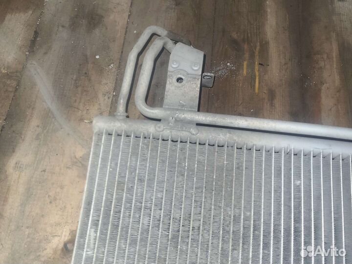 Радиатор кондиционера Skoda Superb 2 1.8