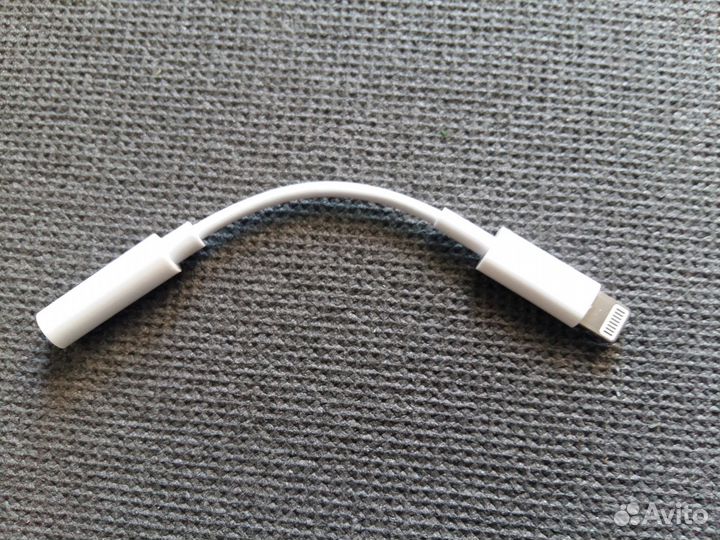 Переходник для наушников Lightning на 3,5мм
