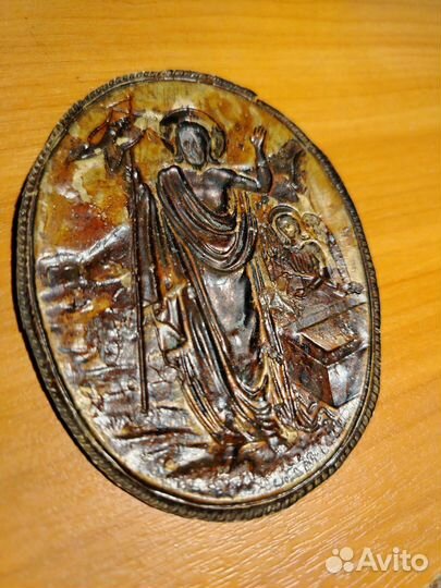 Латунная чеканка на Евангелие