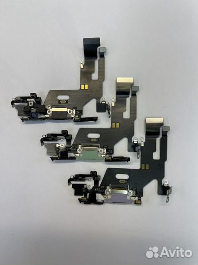 Шлейф зарядки на iPhone 11