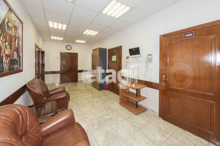 Продам офисное помещение, 304.6 м²