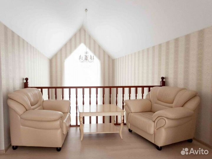 Белые кресла кожаные 2 шт