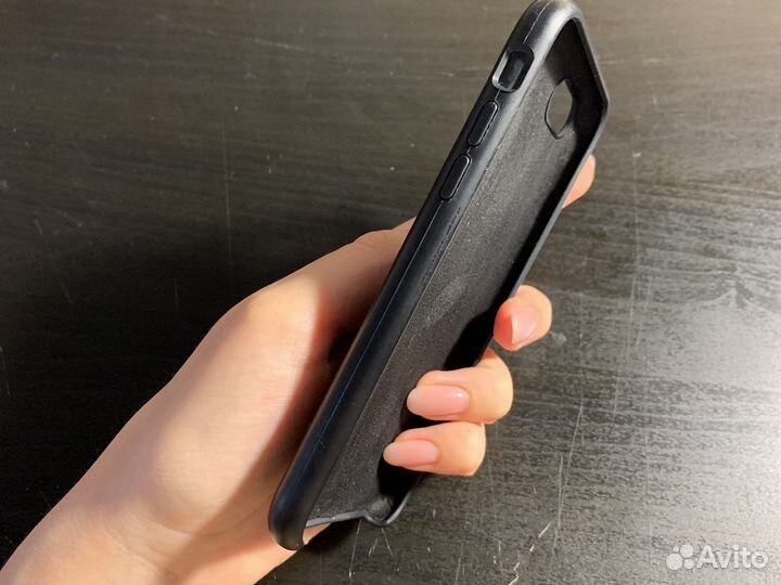 Чехол на iPhone 7
