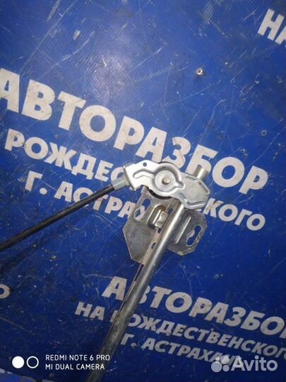 Задний правый стеклоподъемник Ваз Лада Приора